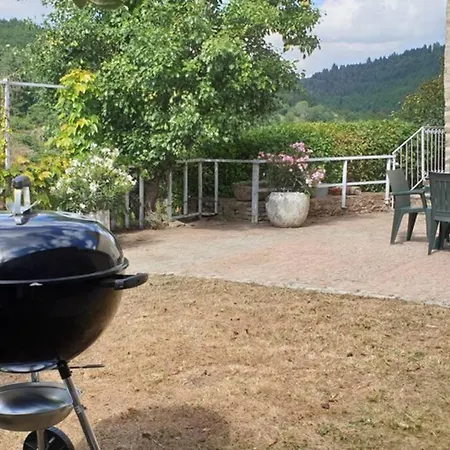 בית נופש Ancient Village House With Private Terraced Garden *
