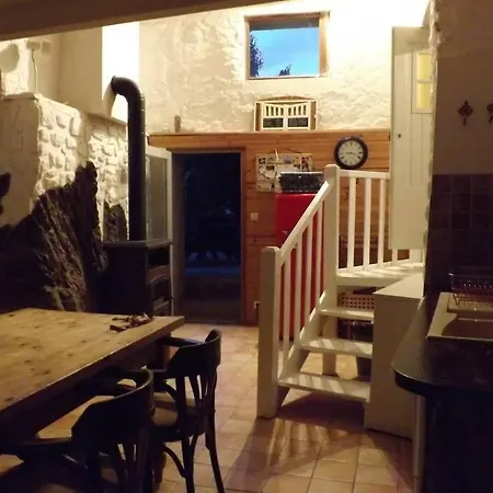Ancient Village House With Private Terraced Garden * Auzon