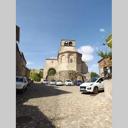 בית נופש Ancient Village House With Private Terraced Garden Auzon